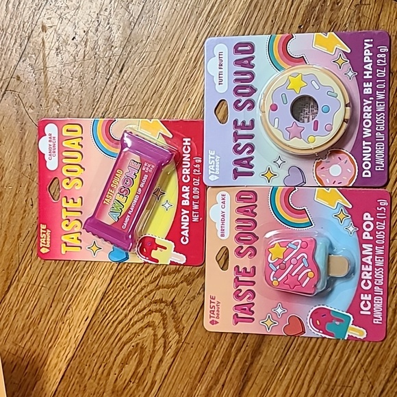 3 New in package Lip gloss/Lip balm Taste beauty - Picture 1 of 5